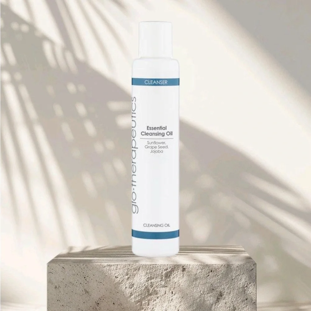 + FREE GIFT with Purchase! Glo Therapeutics Cleansing Oil - Sealed (Unboxed)